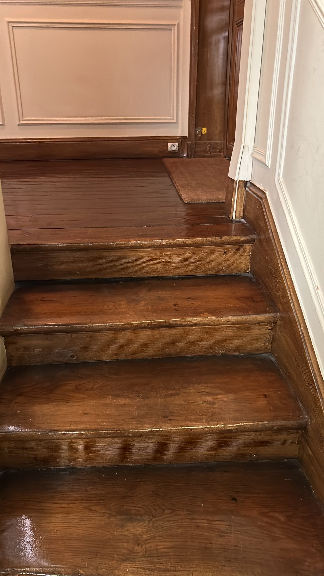 Escaliers après nettoyage